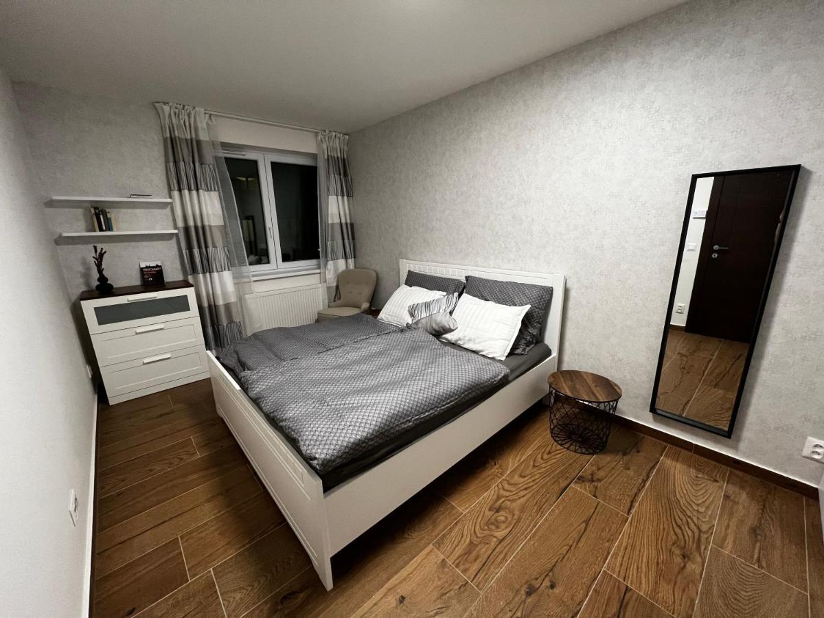 Apartmán U Satoshiho Alamóc Kültér fotó